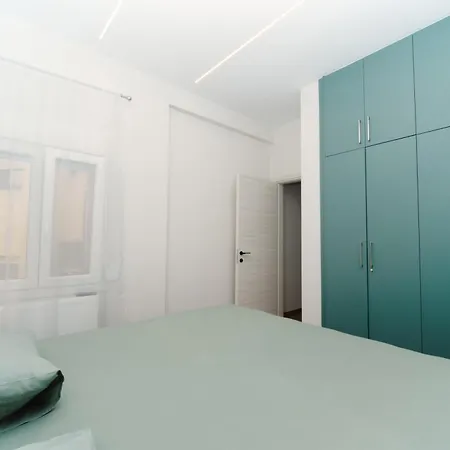 Agias Sofias Svolou Center * Thessaloniki