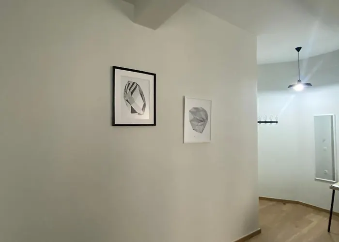 Agias Sofias Svolou Center *