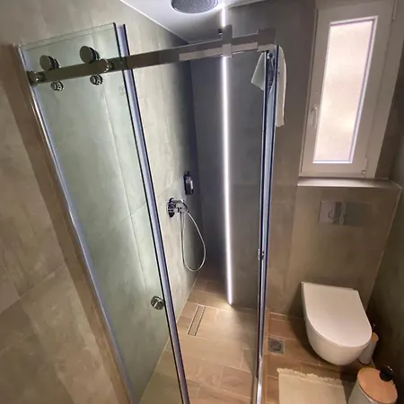 Agias Sofias Svolou Center Apartamento *